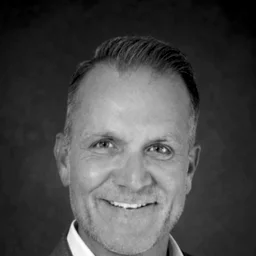 Deke Phillips headshot